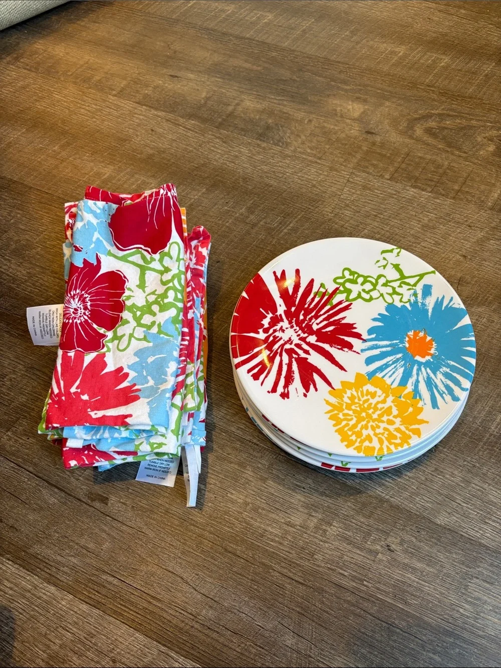 Melamine Target Home Sumner Floral 8.5” Lunch Plates & 8 Cotton Napkins Set of 8